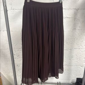 H&M Brown Pleated Midi Skirt for Work - Size 8 - Like New Womens Skirt